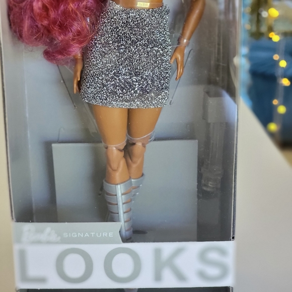 Barbie signature looks model number 7 - Picture 3 of 7